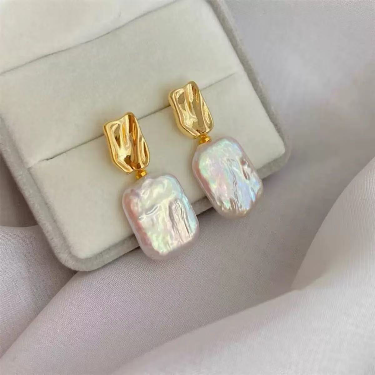 Baroque Pearl Square Earring